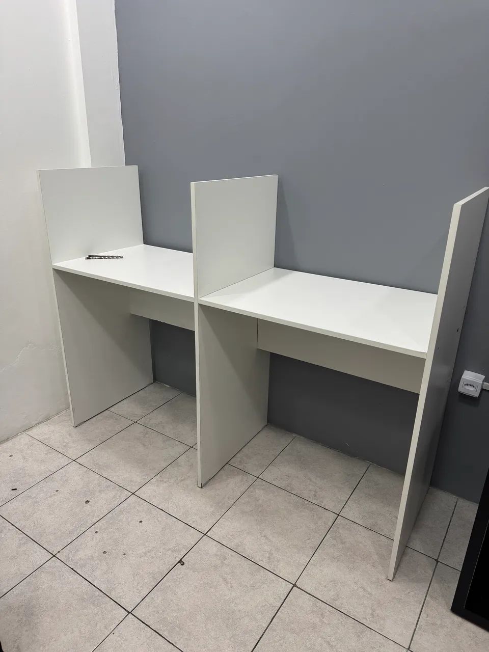 Escrivaninha /Cabine de estudo/ mesa de escritório  - Foto 4