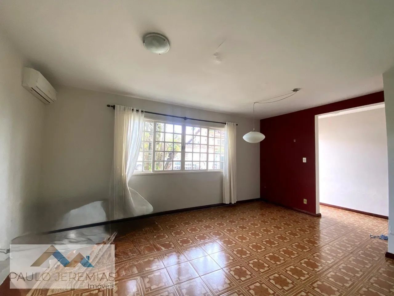 Casa comercial à venda em Santa Mônica, Florianópolis: 360m², 3 dormitórios, 3 banheiros. 