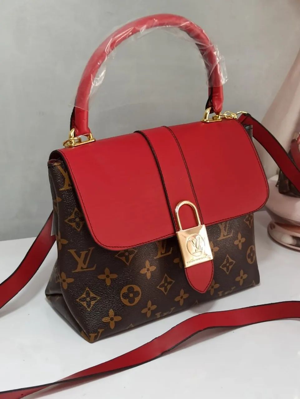 Bolsa Louis Vuitton Metal Cadeado Bicolor - Foto 4