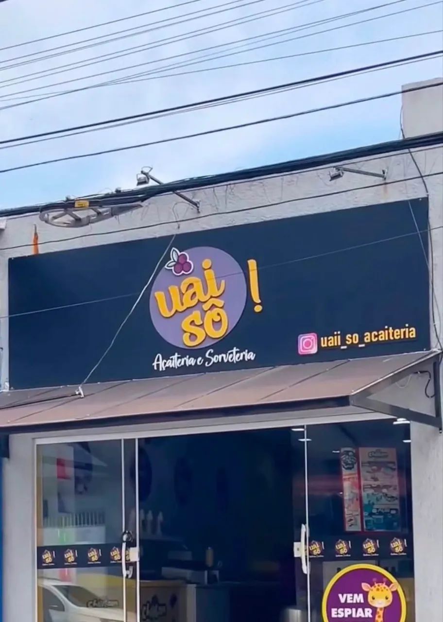 Placa e toldo junto ou separado 