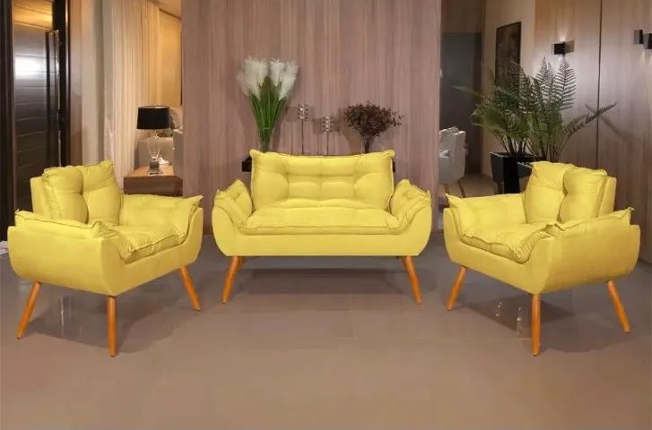 Conjunto: sofá + 2 poltronas
