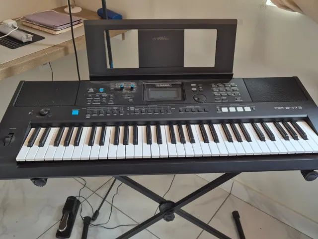 Teclado YAMAHA PSR E473 