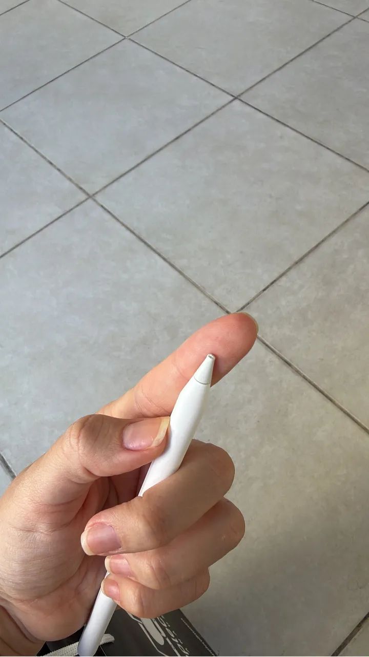 Apple Pencil Pro nova - Periféricos e Acessórios de Computador
