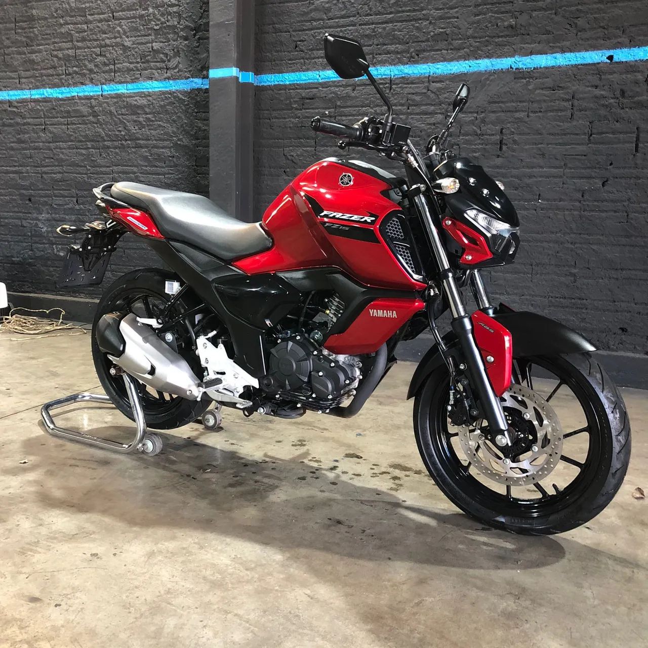 Yamaha FZ-15 - Foto 3