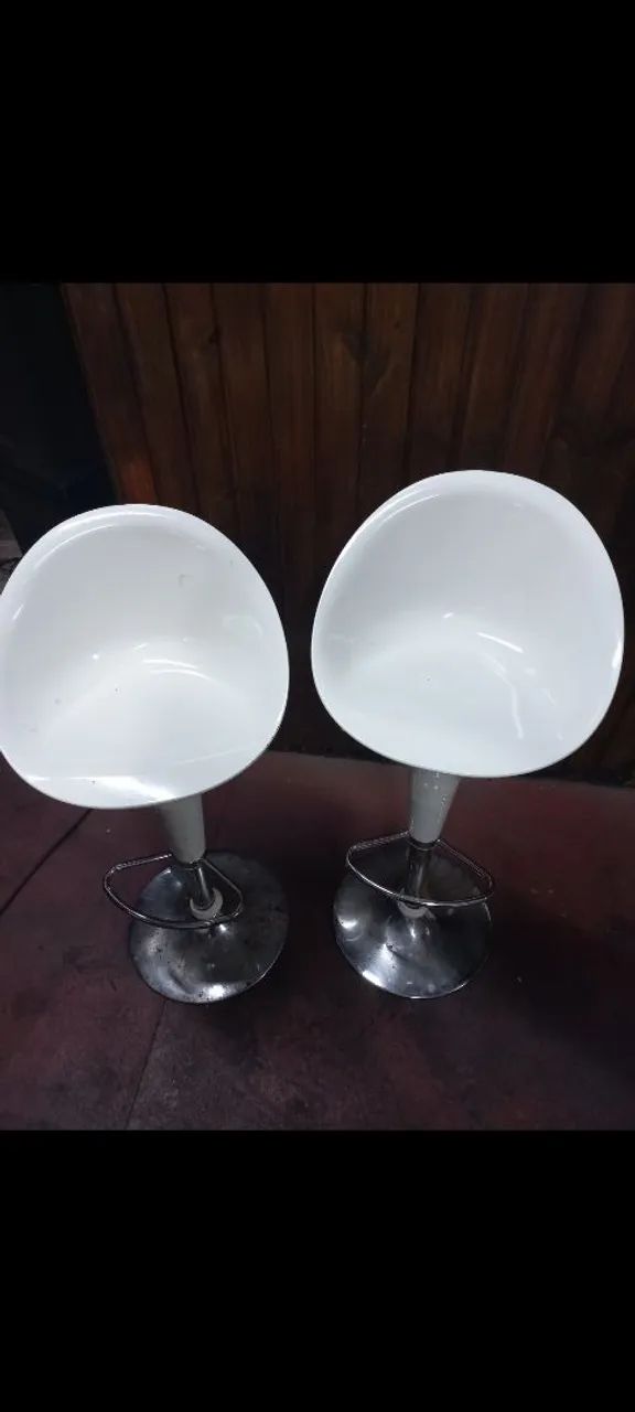 Vendo cadeiras brancas * - Foto 2