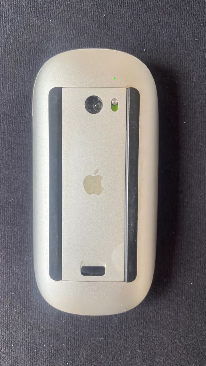 Apple mouse Magic Mouse de 1ª geração (modelo A1296).