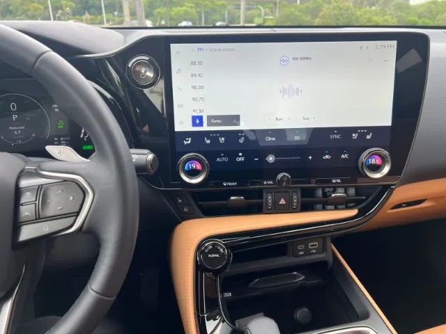 Lexus NX-450h+ AWD 2.5 16V Aut. (Híbrido), foto 8 de 17