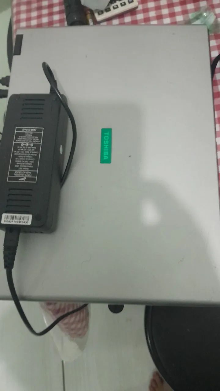 Notebook Toshiba Satellite  - Foto 2