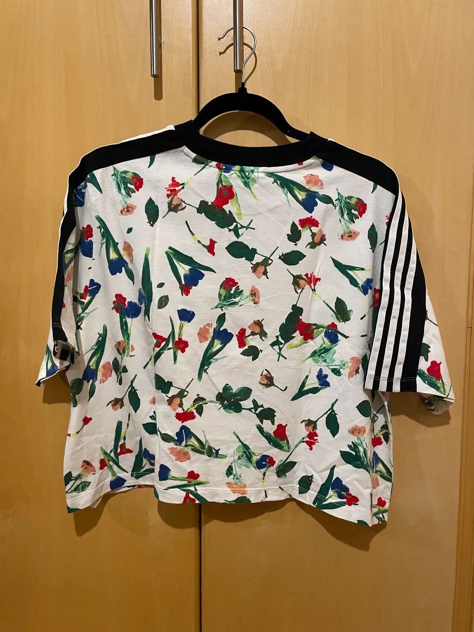 Camiseta Cropped Adidas  - Foto 4