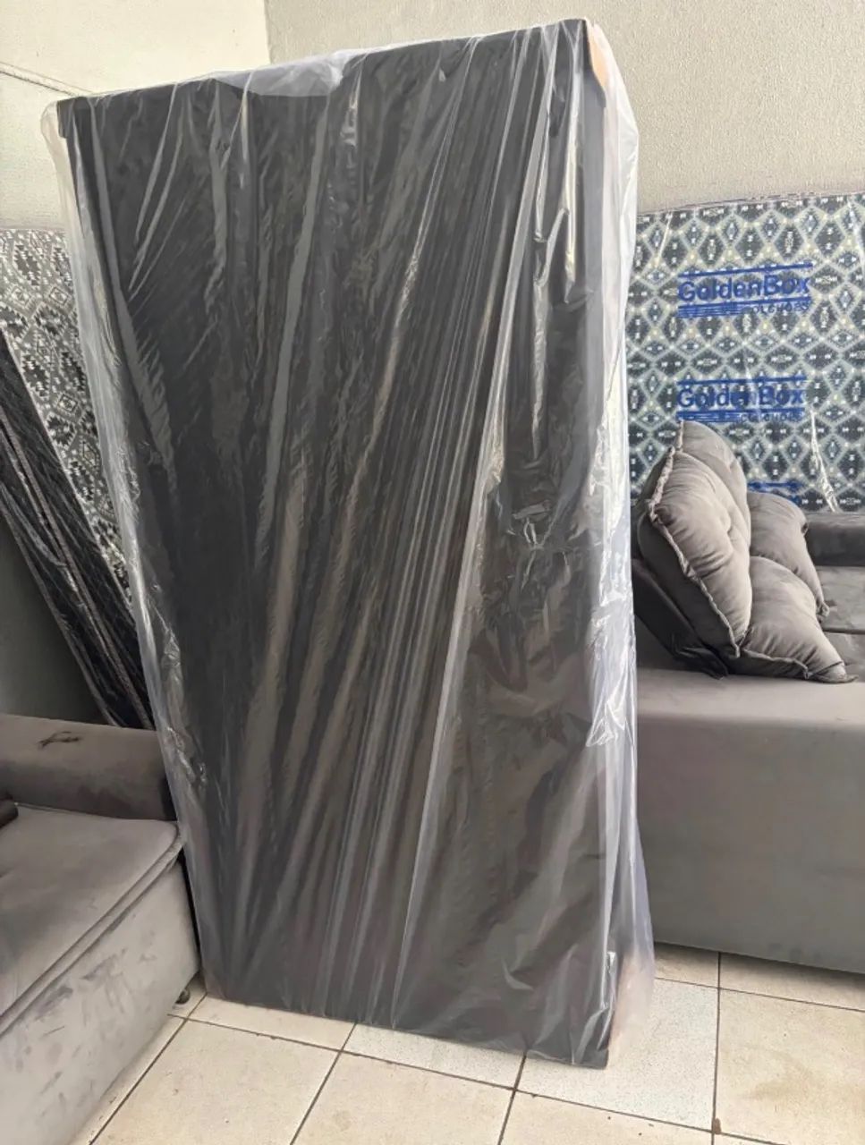 Cama solteiro novo