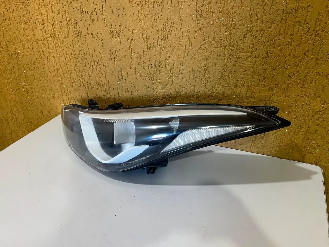 Farol esquerdo Elantra 2015/2016 - Foto 3