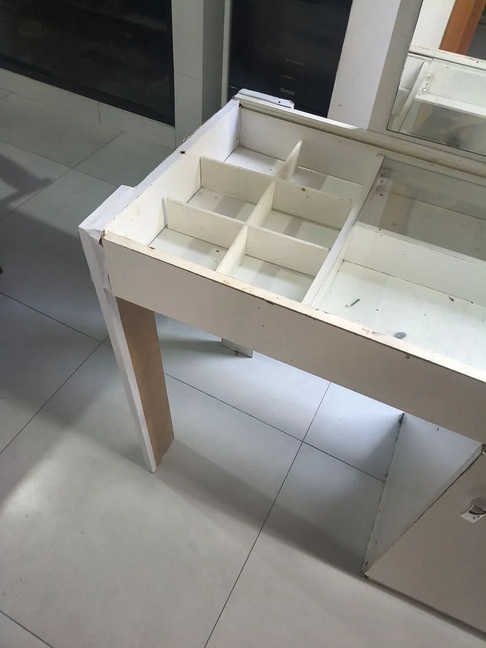 Penteadeira com detalhes  - Foto 2