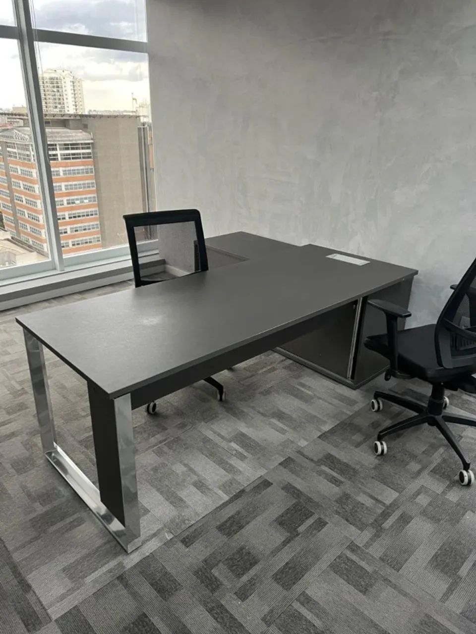 Mesa Executiva Pé Painel - Marca: Gabbinetto - Foto 2
