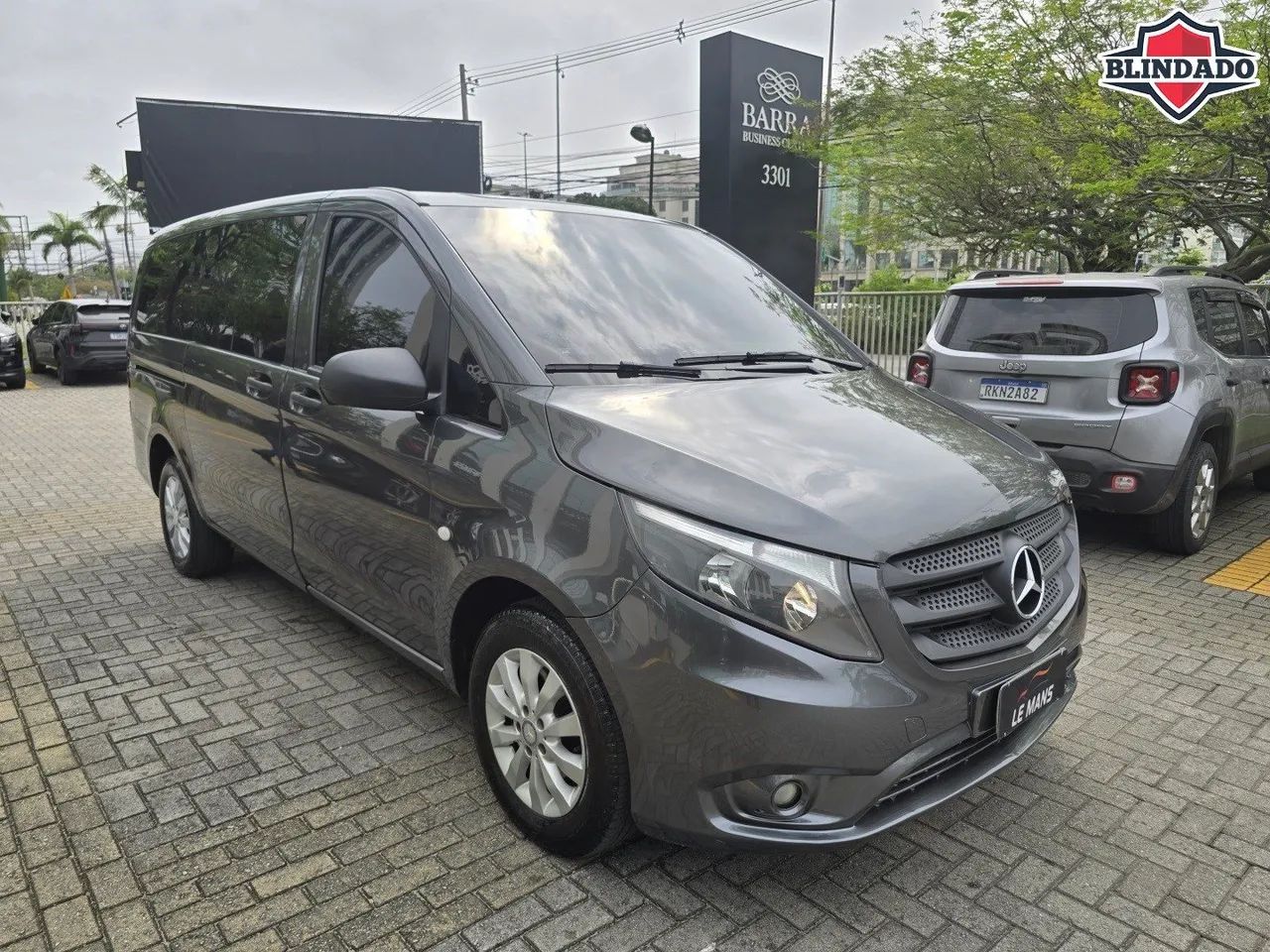 Mercedes-Benz Vito Tourer 119 Luxo 2.0 Flex 8lug. Mec. 2016