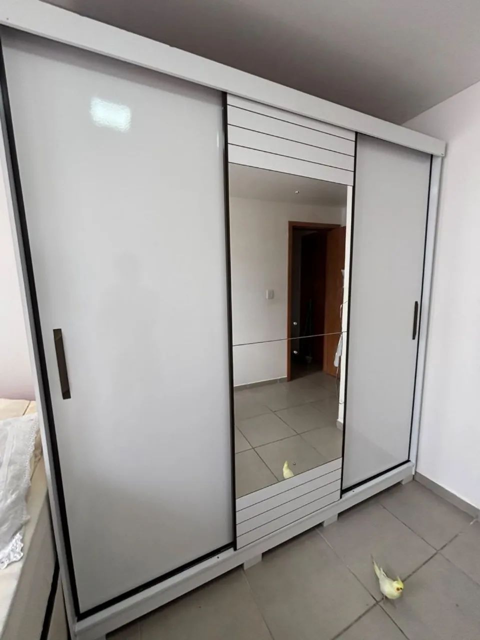 Guarda roupa Grande com Espelho - Foto 2