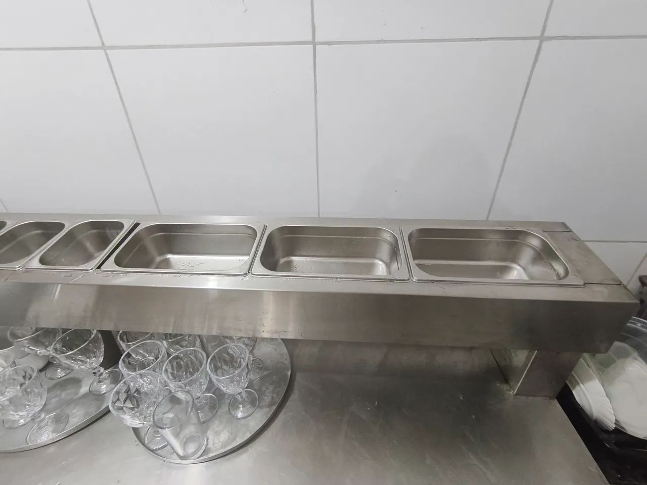 BALCÃO GOURMET REFRIGERADO EM AÇO DA FRILUX - Foto 4