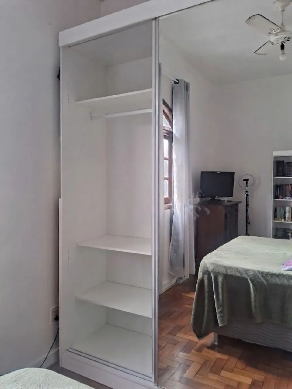 Guarda-roupa de casal e solteiro  - Foto 4