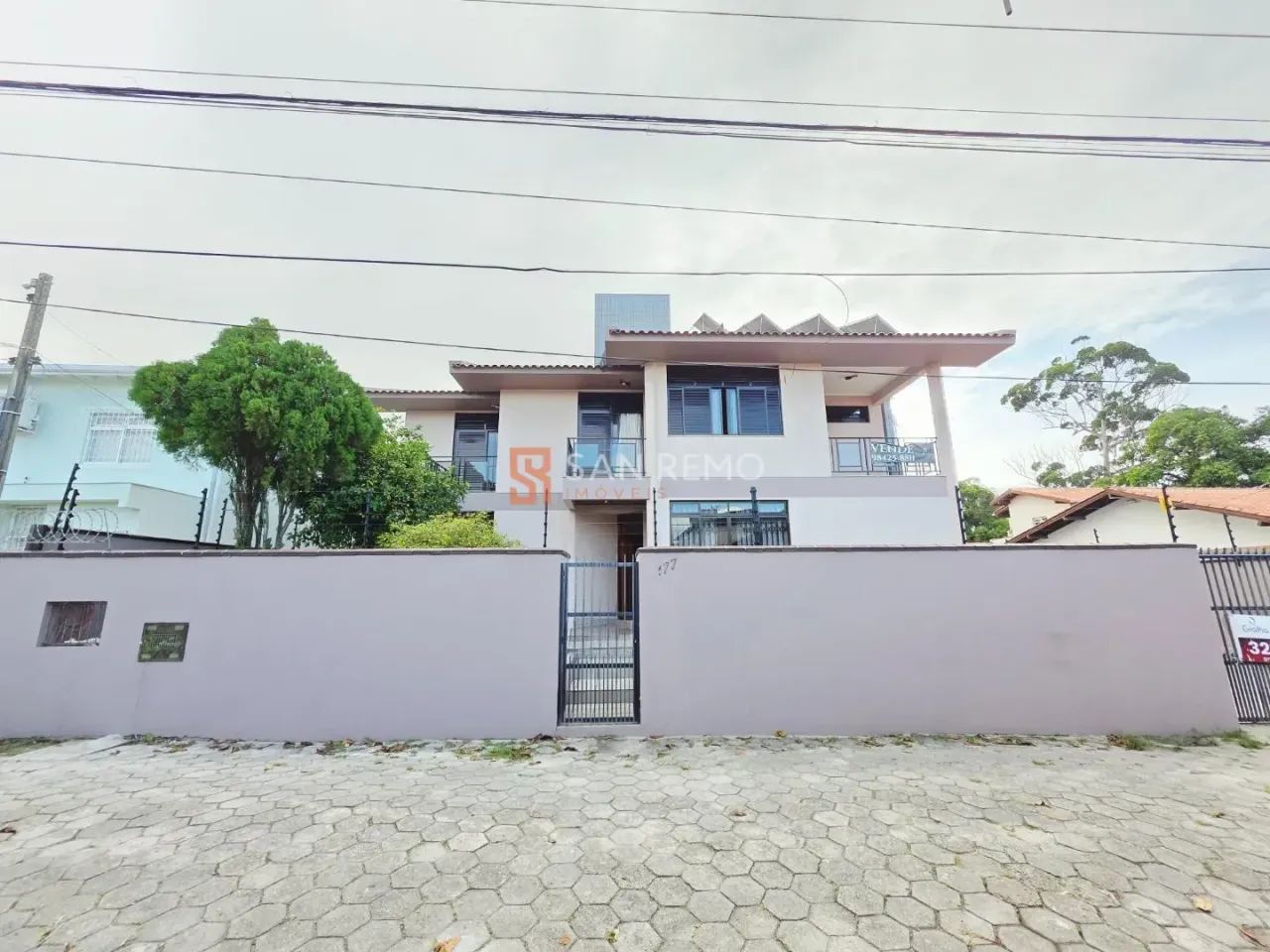 Jardim Atlântico | Casa 5 quartos, sendo 1 suite