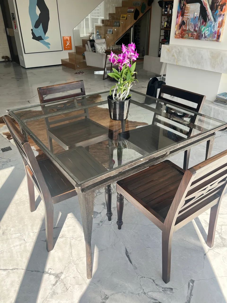 Mesa Artefacto de Ferro