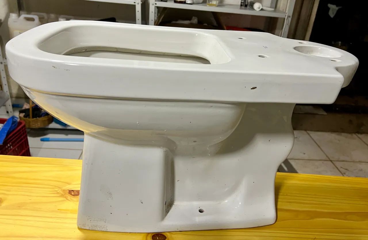 Vaso sanitário Deca Delux quadrado sem caixa 