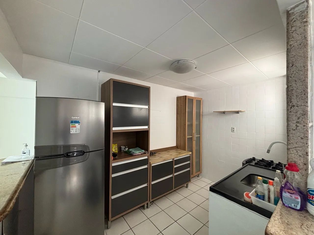 Apartamento com 02 quartos .