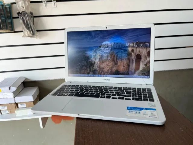 Notebook Samsung 350x Core I3 4 de Ram ddr SSd de 120 Tela Slim 15.6 Polegadas - Foto 4