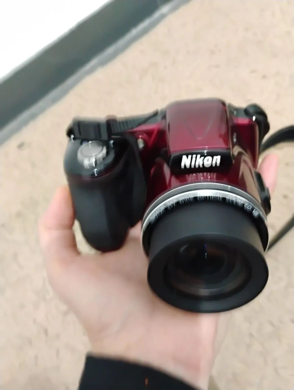 Nikon Coolpix L830 Vermelha - Zoom 34x + Cartão de Memória