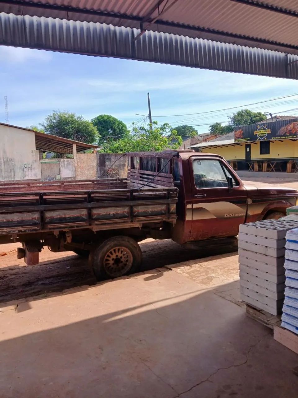FRETE E MUDANÇAS EM GERAL