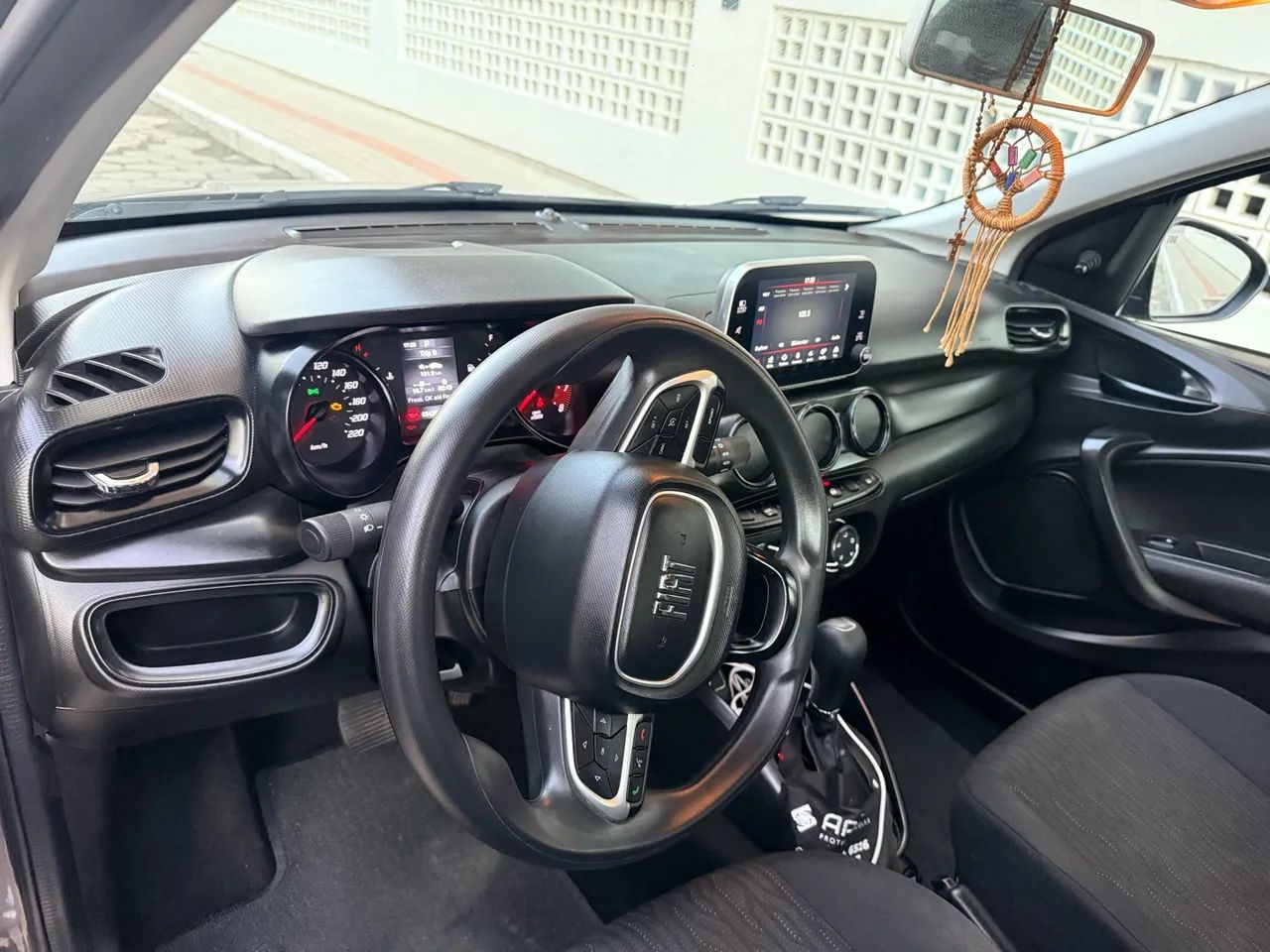 Fiat Cronos Drive 1.3 8V Flex Aut. 2024 - Foto 5