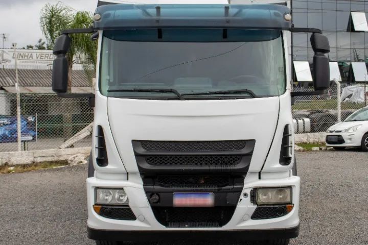 Iveco 240e25 - Foto 4