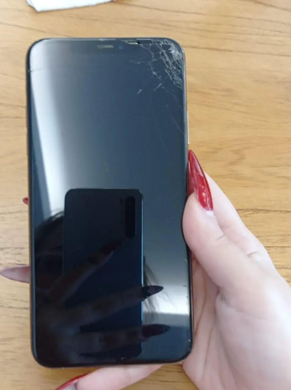 IPHONE 11 PRO MAX GOLD 64GB - Foto 4