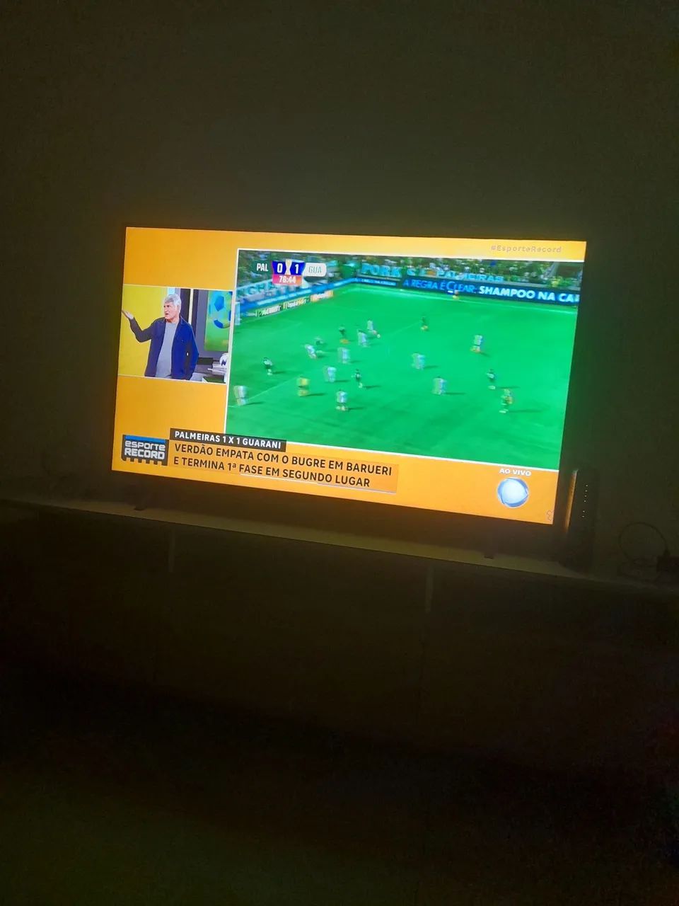 Vendo TV Samsung 32 polegadas (Modelo UN32J4000) em estado de nova! 