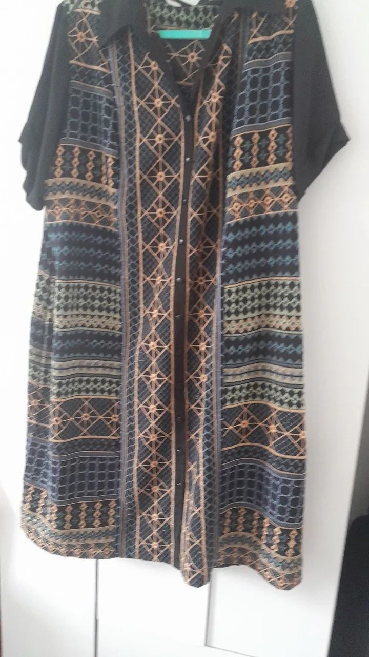 Vestido midi da marca Eveiza tamanho  54