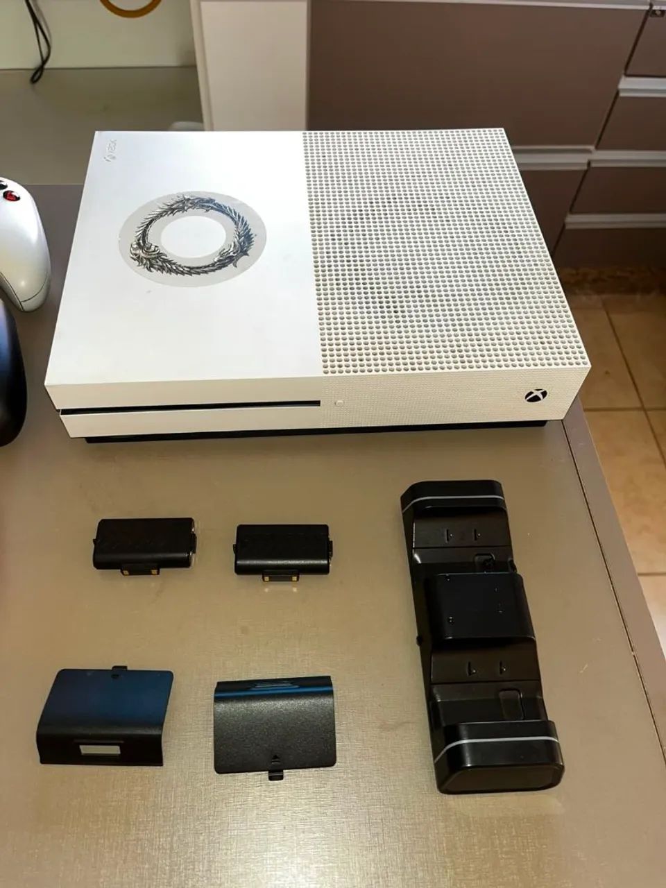 XBOX ONE S 1TB - Foto 2