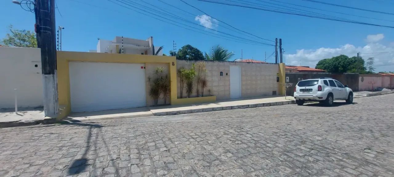 Casa à Venda com 4 Suítes no  Feitosa - Foto 2