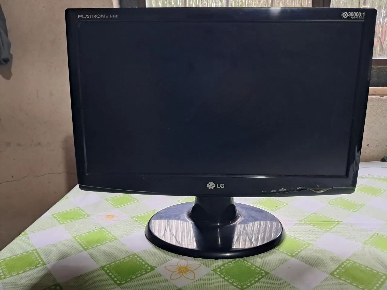 Monitor LG LCD 18,5 Polegadas Flatron usado - Foto 2