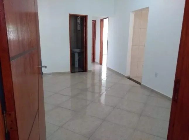 Alugo casa com 2 quartos no Pechincha 