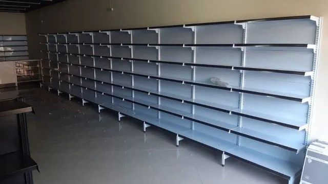 Fornecemos gôndolas de aço novas e de pronta entrega! consulte preços !
