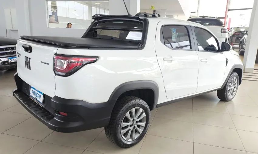 Fiat Strada Freedom 1.4 Flex 8V CD 2025 - Foto 3