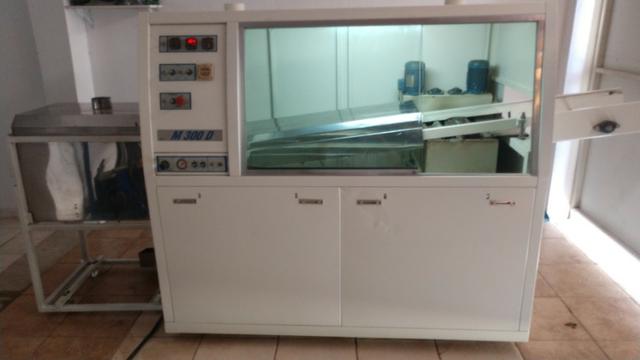 Maquina de solda onda (com chumbo)