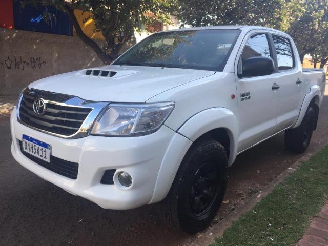 Hilux 3.0 Diesel 4x4 CD ( Cabine Dupla ) - 2014