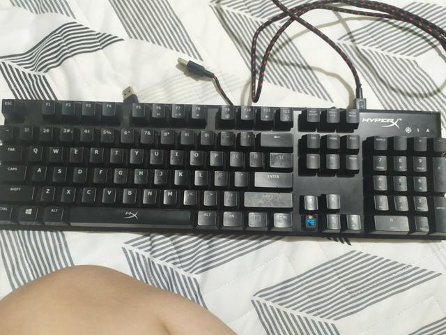 HyperX Alloy FPS (Negociável) ÓTIMO ESTADO! APENAS SUJO! - Foto 6