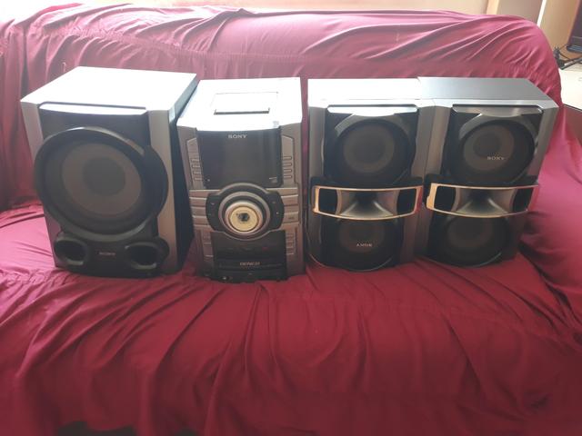 VENDO SOM DA SONY (Falta só uma pecinha pra ajeitar)