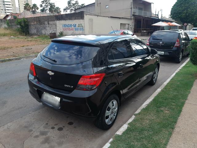 Ônix 1.4 Flex Completo ano 13/14 Completo Entrada 8.700+ 48x Pego Carro Moto Carta Crédito - Foto 3