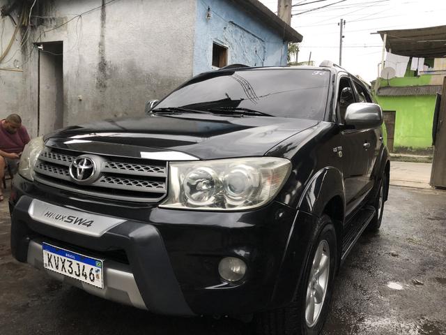 Hilux sw4 7 lugares GNV - Foto 12