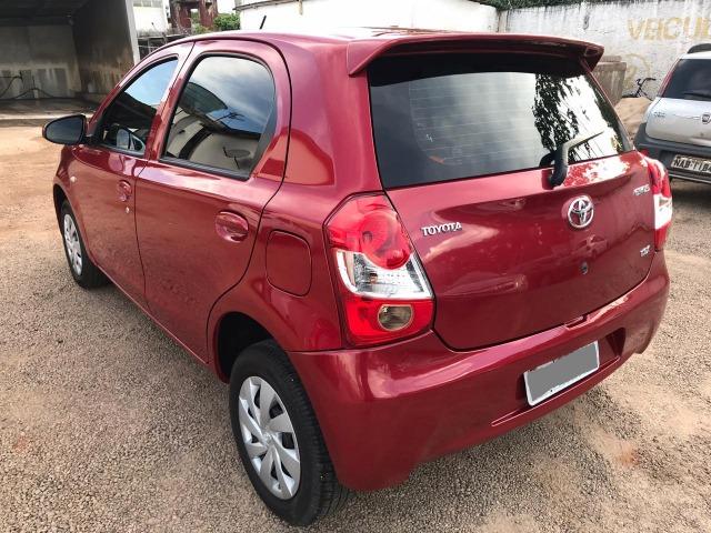 Etios hatch X 1.3 2017 com 38mil KM Semi novo e Impecável - Foto 13