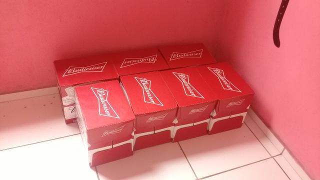 Vende-se caixa de Budweiser 550 ml - Foto 2