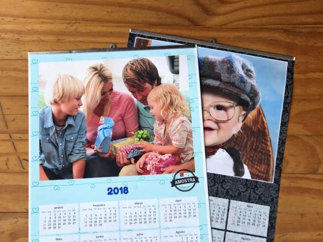 Calendários de bolso, parede, mesa, vareta é porta caneta Uv total frente
