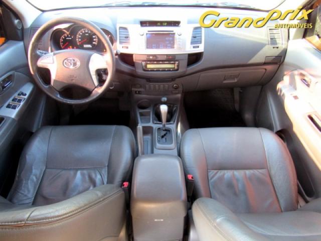 HILUX 2012 3.0 SRV 4X4 CD 16V TURBO INTERCOOLER DIESEL 4P AUTOMÁTICA PRETA COMPLETA TOP - Foto 8