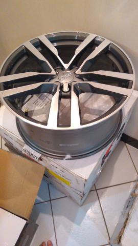 Roda Audi TT 19" com pneu Original - Foto 2